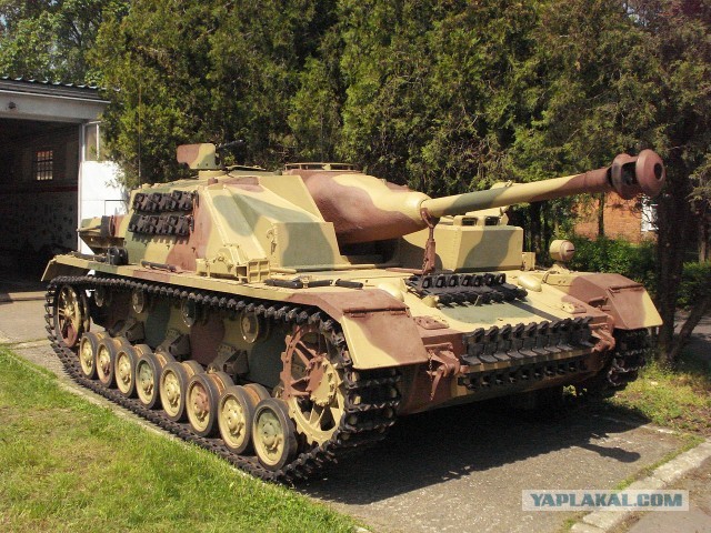 StuG III под кличкой "Гадюка", самая массовая в производстве с которой пришлось встретиться нашим дедам.
