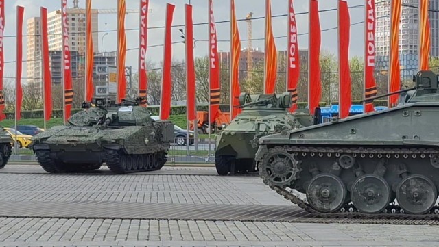 Внутри Абрамса