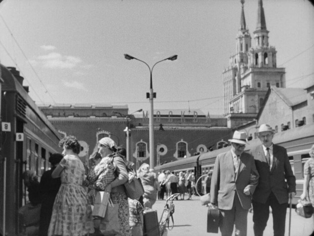 Москва и москвичи. Двадцатый век. 02.09.25