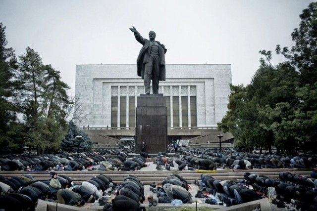 Ночью в Москве правоохранители сорвали тусовку сатанистов* в ночном клубе «Eclipse»