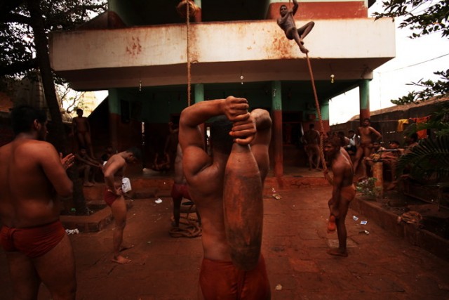 Школа индийской борьбы Кушти