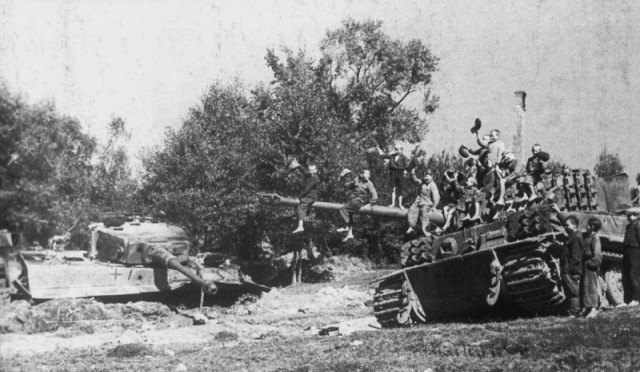 Некогда страшные "Тигры Pz.Kpfw. VI Ausf. H - B"