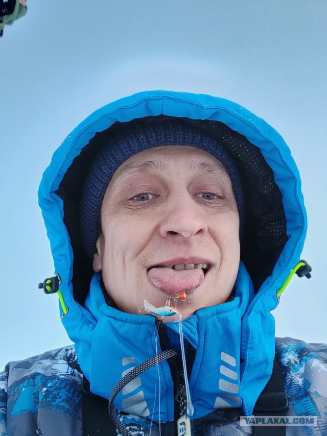 Открыл сезон зимней рыбалки