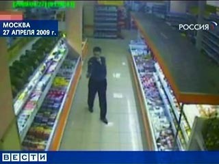 Покупатель петербургского супермаркета «Верный» ударил банкой сметаны кассира за просьбу надеть маску