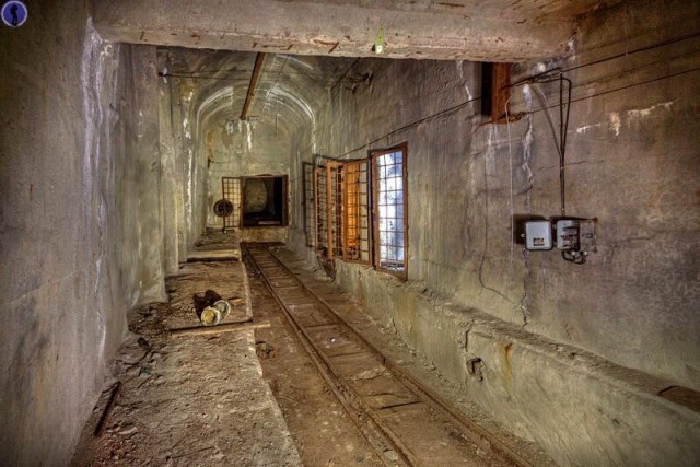 Заброшенное в скалах подземное хранилище морских мин СССР