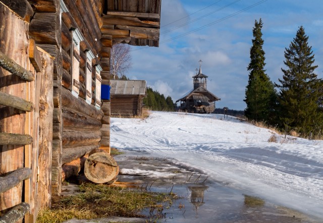 Весной в деревне
