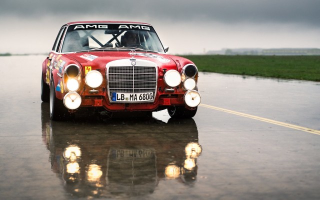 Красный Свин AMG. Красивых автофото пост