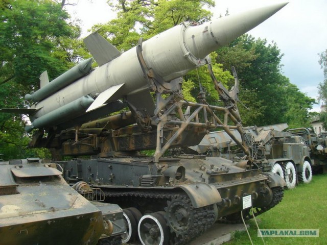 Выставка военной техники в Нижнем Тагиле, 10 фото