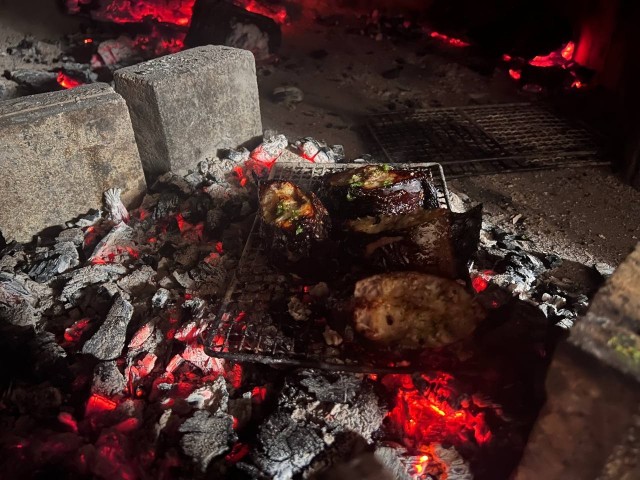 Сомики, жареные на углях
