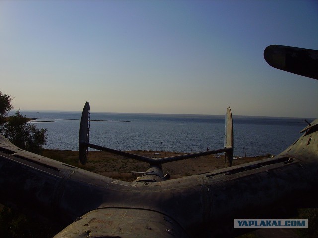 Заброшенная военно-морская база в Крыму