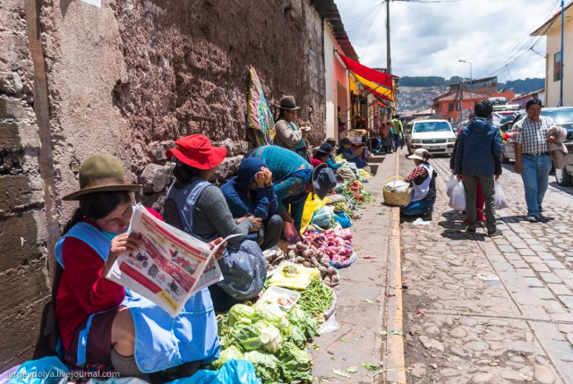 Хочешь увидеть колорит страны - иди на рынок. Рынок в Перу