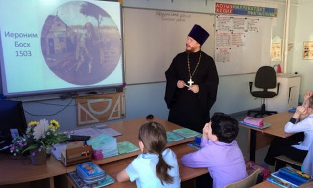 Женщинам и девушкам запрещено появляться в университете Кабула