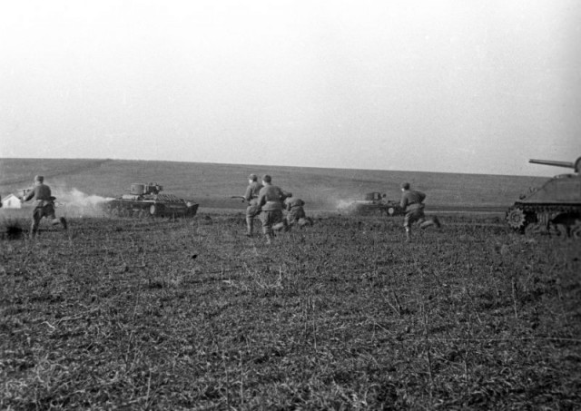 Великая Отечественная в фотографиях-13