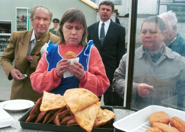 Коммерческая еда в 1990-х