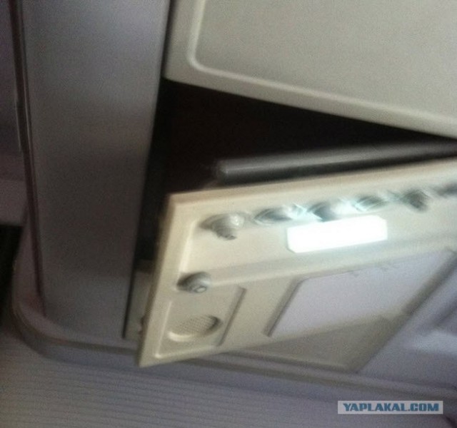 Во Внуково разбился пассажирский самолет Ту-204