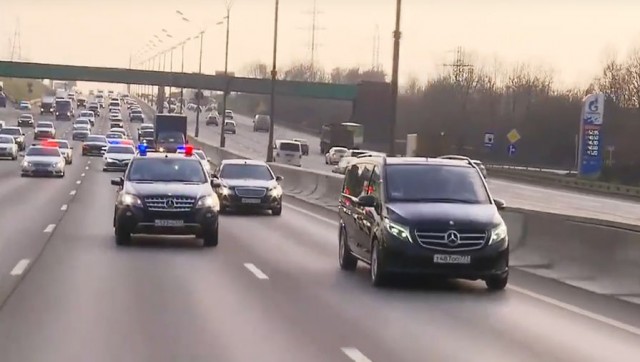 Стараются для народа