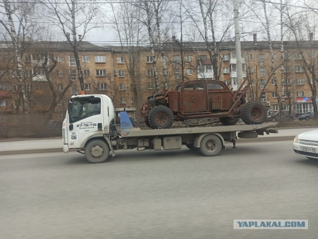 На заправке в Перми заметили машину из фильма «Безумный Макс: Дорога ярости»