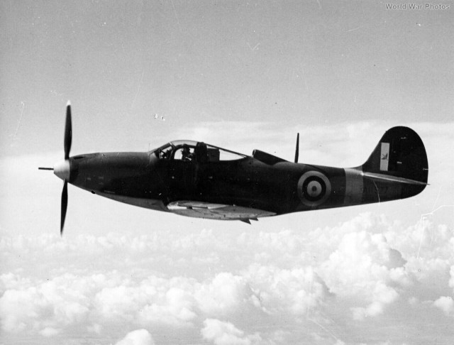Р-39 Аэрокбра. Американская любимица сталинских соколов. История создания и основные модификации.