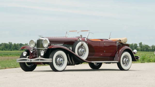 10 самых дорогих автомобилей аукциона Mecum за 2022 год.