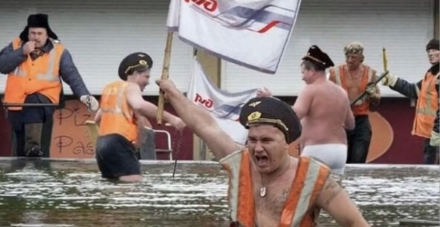 С днём железнодорожника!