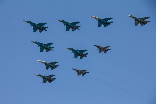 Не грачи полетели
