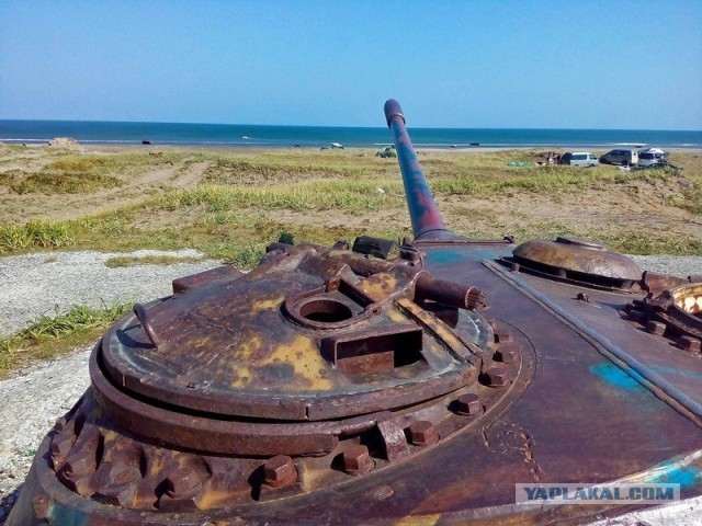 Заброшенные танки ИС-3 на самом южном мысе острова Сахалин: РТОТ "Крильон"