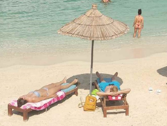 Aлбания в эпоху ХВОРИ всеобщей (2021)