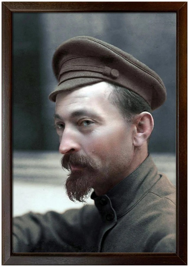 Фотографии связанных с историей Красной и Советской Армии.