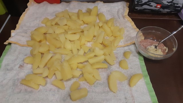 Белорусы поделились способом приготовления картошки по-деревенски вкуснее, чем в фастфуде