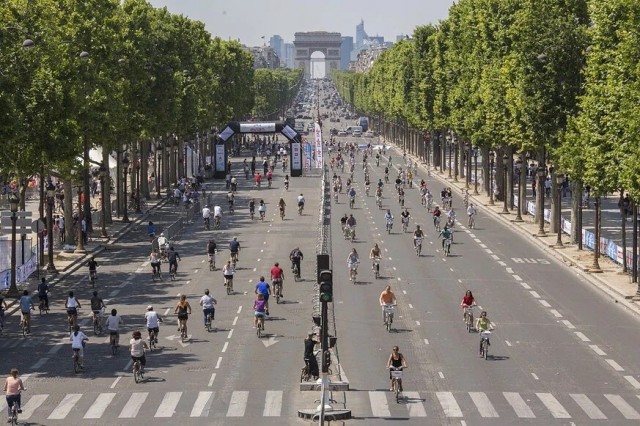 Париж. Сделать еще 500 улиц исключительно пешеходными