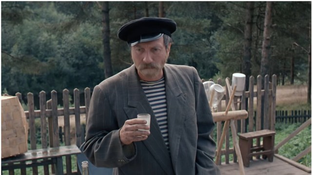 Чуть- чуть не доехал .