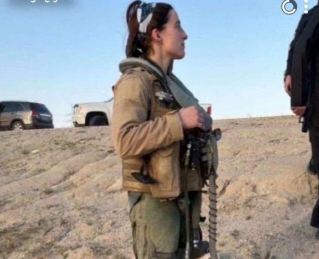 Мой "Фантом" стрелою белой...