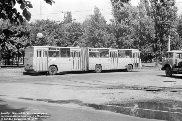 Закончилась эра Ikarus 280 (5 фото)