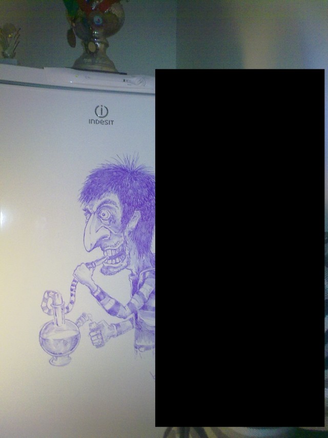 Маркером на холодильнике......