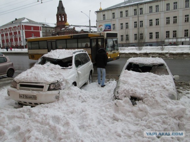 Снегопад в Алтайском крае, г. Змеиногорск