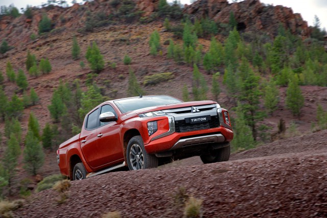 Обновленный пикап Mitsubishi L200: дизайн и «автомат»