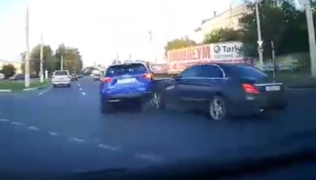 Момент ДТП на Марпосадском шоссе