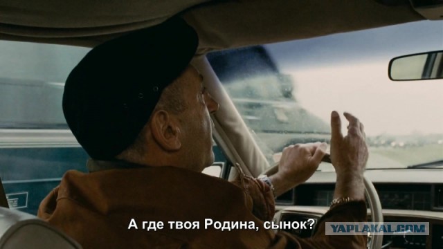 «Сравнил с геями после отказа маршировать»: красноярские школьники обвинили учителя в непедагогичности