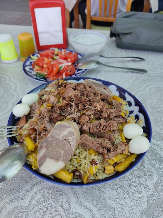 О вкусной и жирной пище. И ценах