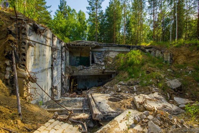 Заброшенная позиция ядерных ракет Р-9А "Долина" 390-го ракетного полка. Масштабы поражают!