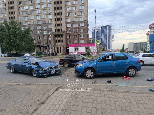 Момент ДТП в Уфе на Софьи Перовской/Армавирской