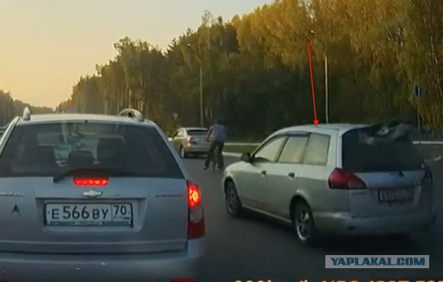 Вот как оказывается "Велосипедист сдал .ука" (Сарказм)