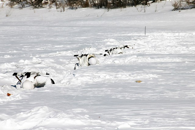 В Крым перебросили 2500 десантников