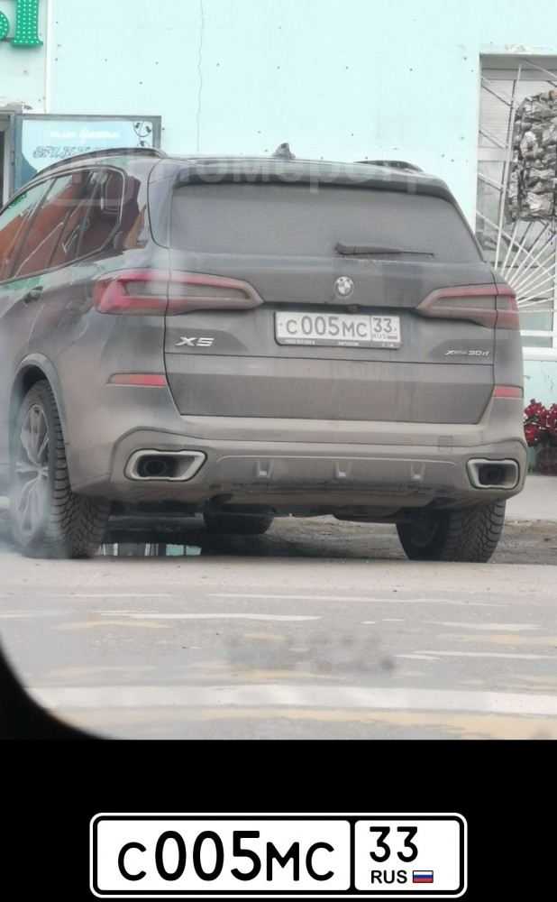 Во Владимирской области водитель BMW сознательно перекрыл проезд в больницу автомобилям скорой медицинской помощи