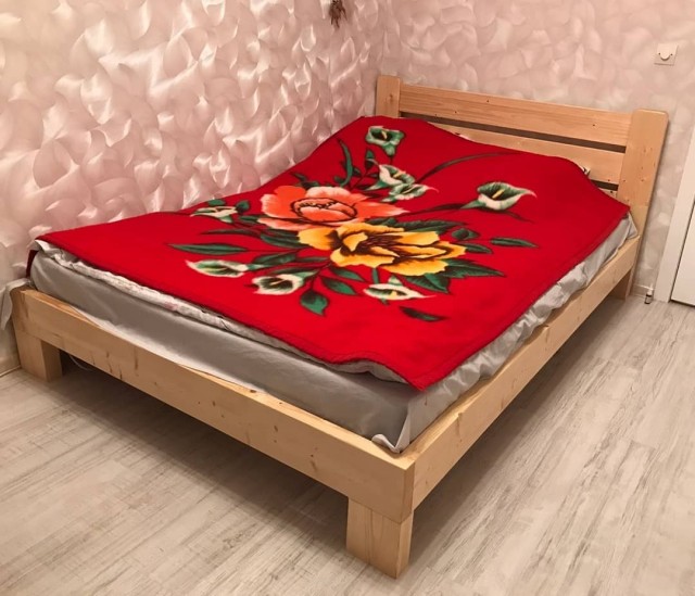 Запилил ребёнку кровать.