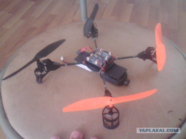 Бютжетный гексакоптер.