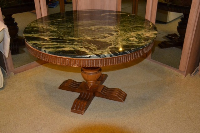 Делаем стол