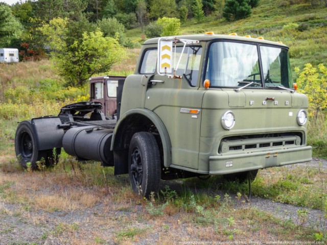 Раритетная военная техника в закромах пенсионера