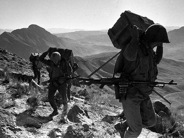Фотографии связанных с историей Красной и Советской Армии.