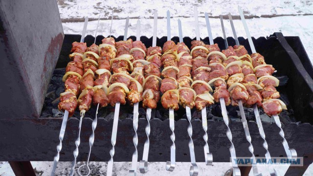 Вкусное обаяние Кулинарии, Повара ЯПа поздравляют милых дам!